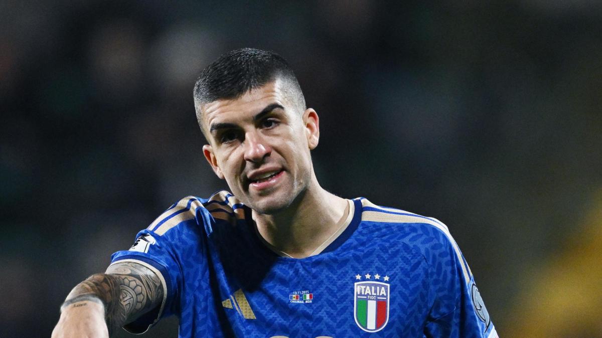 Mancini: "Nel primo tempo ho preso una botta, per uscire mi devono togliere una gamba"