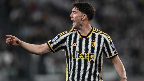 Juventus, nessun problema per Vlahovic: solo una botta, con la Roma sarà disponibile