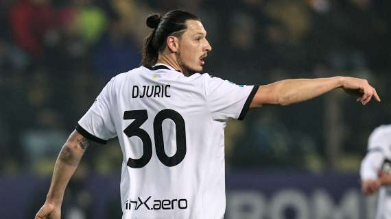 Parma, infortunio al ginocchio destro per Djuric: salta la Roma