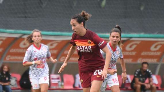 Roma Femminile, Lazaro rinnova fino al 2023: "Felice di continuare a giocare per le giallorosse"