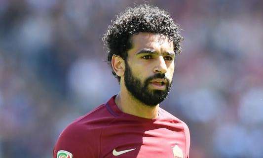 Il Liverpool su Salah: la Roma rifiuta 34 milioni e ne chiede 45. L'agente vola in Inghilterra per trattare