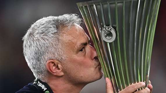 Mourinho ricorda la finale vinta contro il Feyenoord. FOTO!