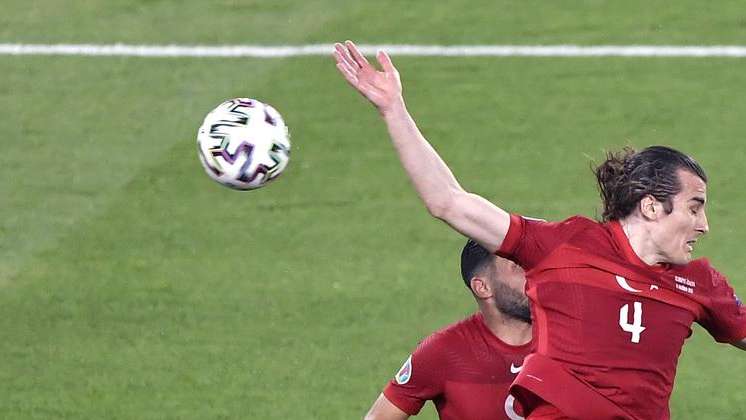 Calciomercato Roma – Sanches può lasciare il posto a Soyuncu