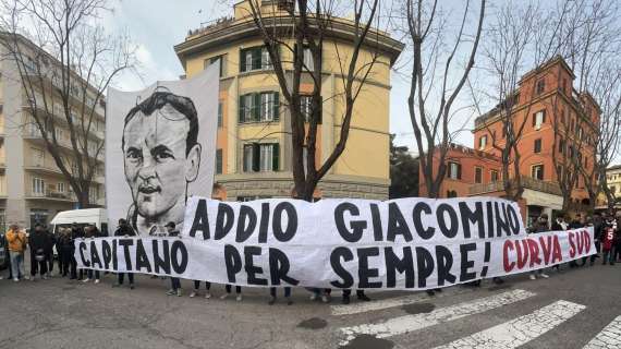 Funerali Losi - Applausi e tanta commozione. La dedica della Sud: "Capitano per sempre". Presente solo una delegazione dell'U18 per la Roma. FOTO! VIDEO!