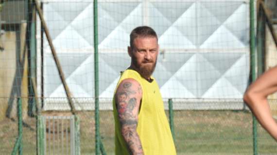 Al Shabab-Roma, i convocati di De Rossi: out Dybala, Mancini e Huijsen