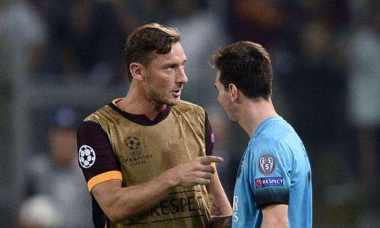 Twitter, il Barcellona elogia Totti: "Leggenda". FOTO!