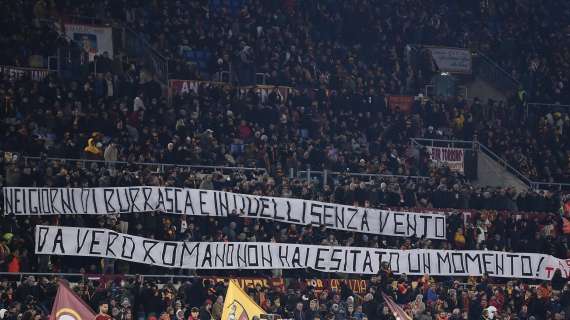 Roma-Atalanta, striscione per Ranieri in Distinti Sud: "Bentornato tra la tua gente". La Sud Laterale: "Fagli onorare la maglia". FOTO!