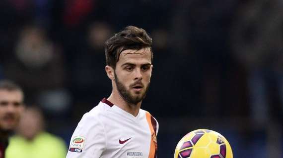 Facebook, Pjanic: "Buon Natale ai nostri tifosi"