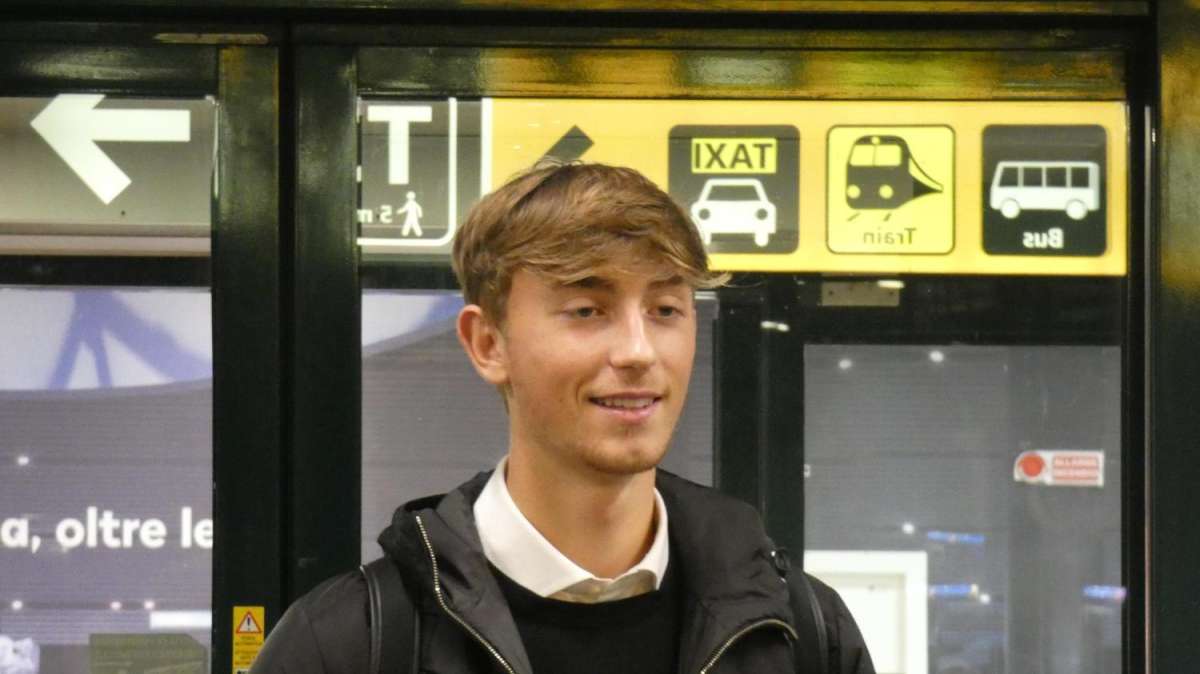 HUIJSEN - Il difensore è atterrato a Fiumicino, poi le visite mediche. Cherubini slegato dall'affare. Le cifre dell'accordo. FOTO! VIDEO!