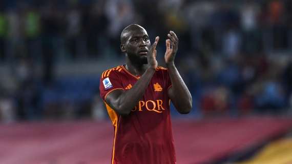 Cori per Lukaku durante Roma-Inter Femminile 