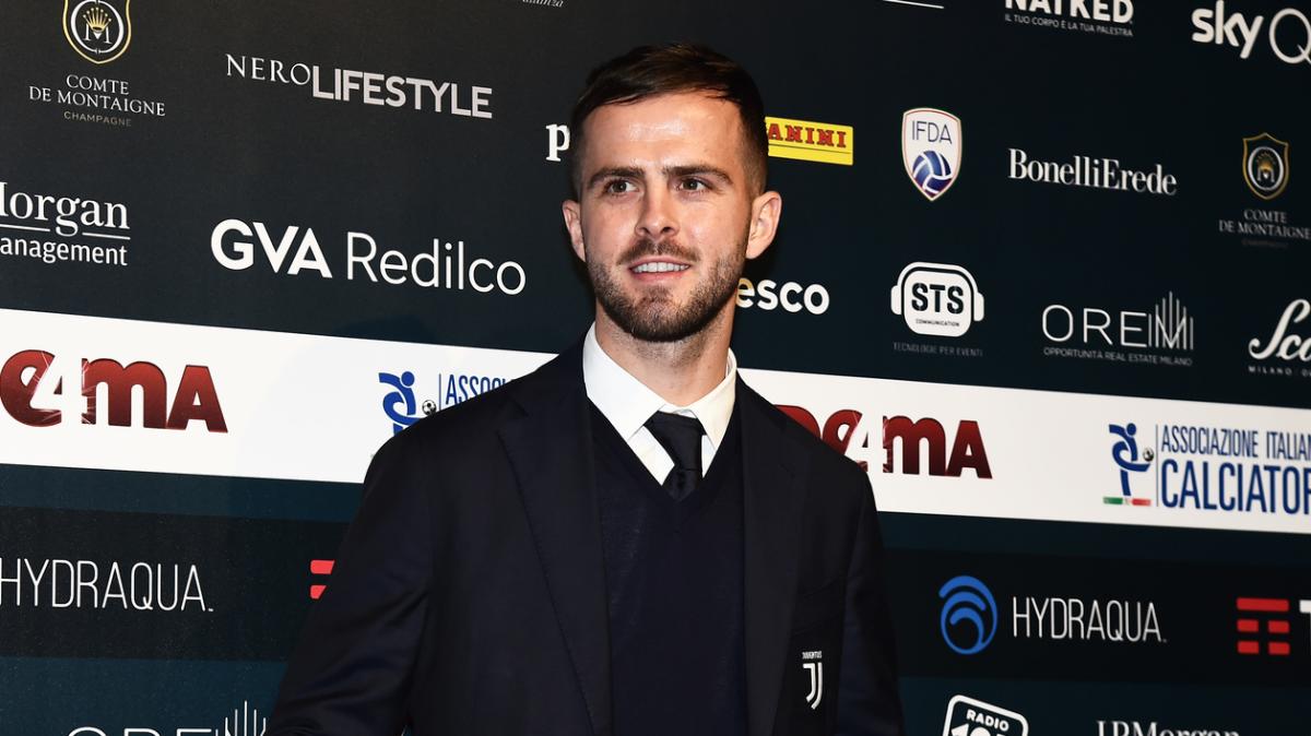 Pjanic: "Alla Roma serve pazienza, non si può cambiare tutto ogni anno.  I Friedkin stanno facendo investimenti importanti"