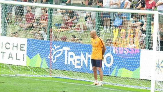 Spalletti in versione portiere durante l'allenamento. FOTO!