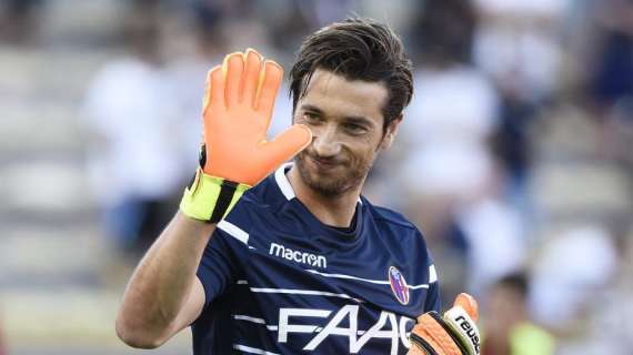 Mirante saluta i tifosi del Bologna: "Grazie per essermi stati vicino in un momento così particolare della mia vita"