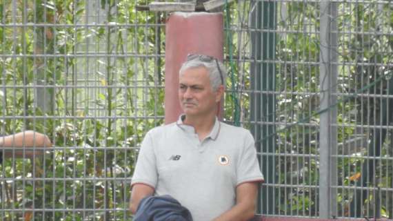VG - Mourinho segue la Primavera da bordocampo. FOTO!