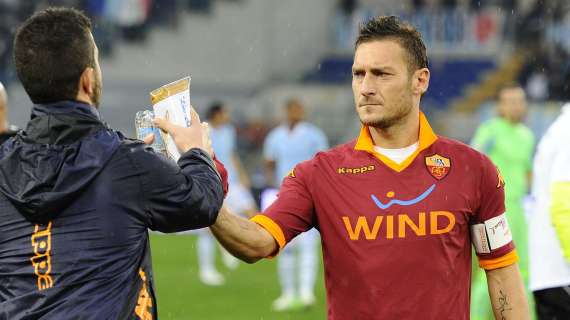 Dellas: "Totti è il simbolo del calcio italiano. Tachtsidis ha le qualità giuste per la Serie A"