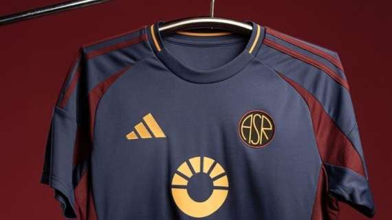 COMUNICATO AS ROMA - Presentata la terza maglia: è blu scuro con il logo ASR. FOTO!