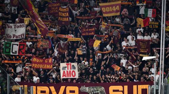 Roma-Inter, la Curva Sud entra al 15' tra gli applausi dell'Olimpico