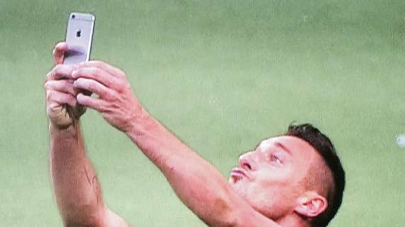L'Antitrust apre una pratica sul selfie di Totti