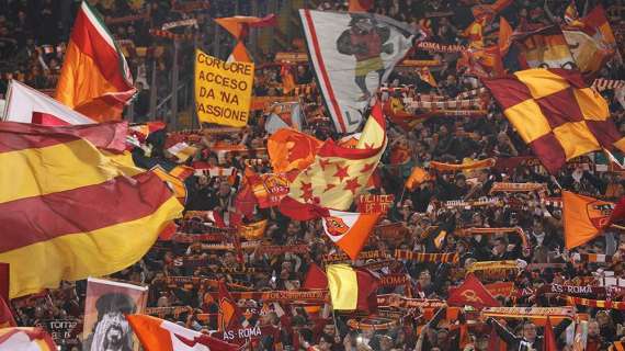 Prefettura di Udine: "Tifo organizzato romanista pericoloso". Udinese-Roma, vietata la vendita dei biglietti ai residenti nel Lazio