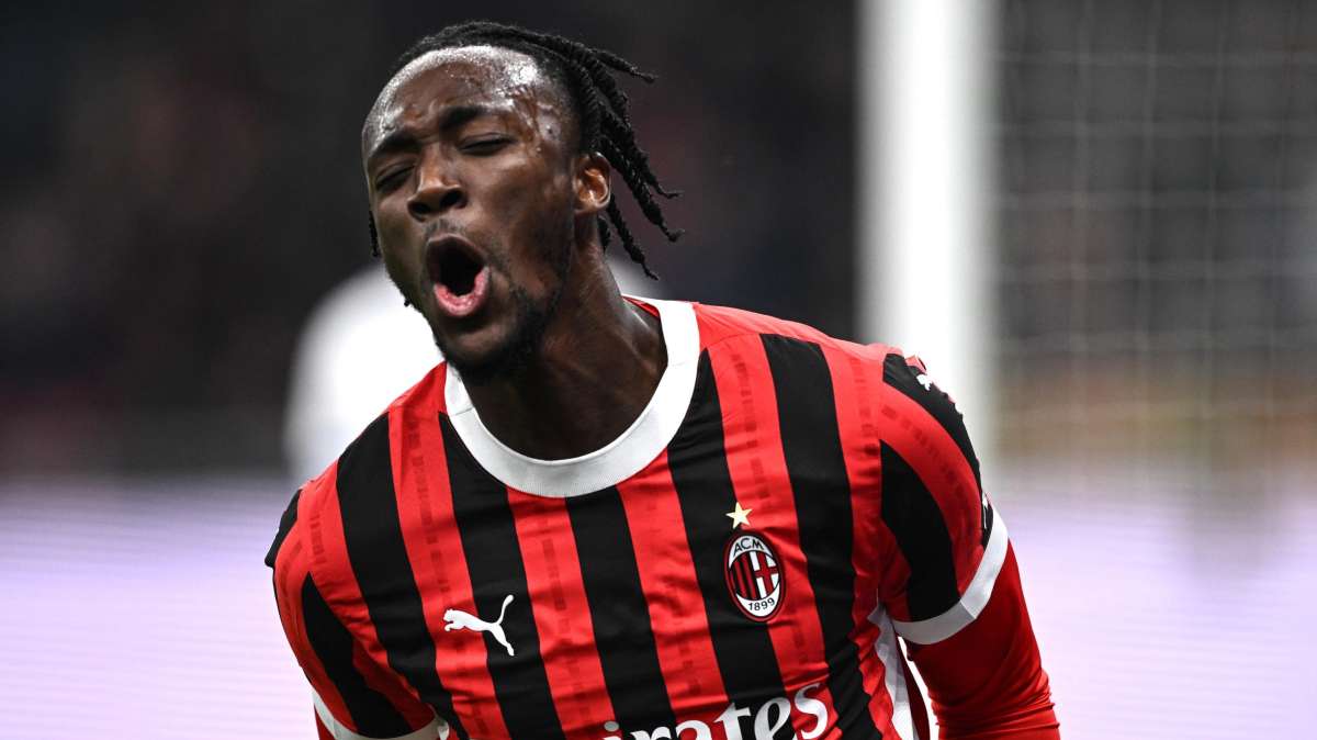 Calciomercato Roma - Abraham ha rinnovato di un anno, prima di andare al Milan 