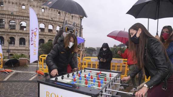  Roma Cares - "Amami e Basta", Elisabetta Bavagnoli, Amra Dzeko e Annamaria Serturini al Colosseo per la giornata internazionale dei diritti delle donne. FOTO!