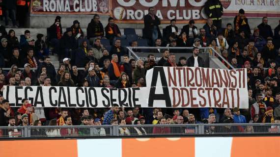 Roma-Bayer Leverkusen, striscione di protesta contro la Lega Serie A: "Antiromanisti Addestrati". FOTO!