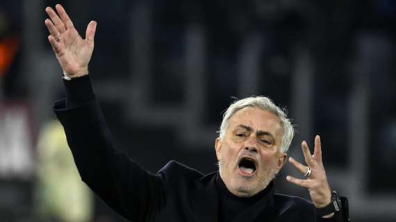 Mourinho: "Due finali europee con la Roma? È impossibile farlo, non penso che ci riuscirà qualcun altro. È il più grande risultato della mia carriera"