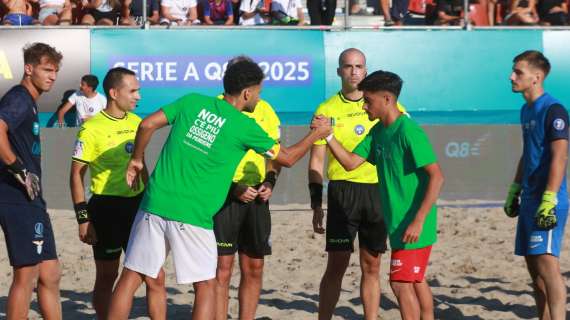 Beach Soccer: atleti e tifosi fanno squadra per l'ambiente