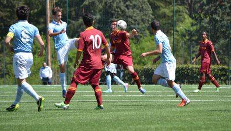 PAGELLE SS LAZIO vs AS ROMA 3-1 - I giallorossi crollano nel derby. Marchegiani salva i suoi dalla goleada