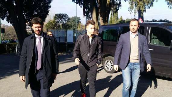 VILLA STUART - Terminate le visite mediche per El Shaarawy. FOTO! VIDEO!