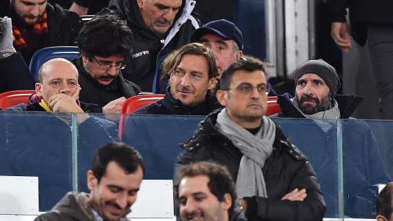 Accadde oggi - Monchi: "Ultimo anno di Totti da calciatore". Lucci: "Zè Roberto alla Roma? Saltò per motivi religiosi...". Battuto il Genoa