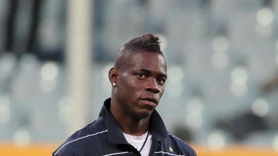 Balotelli all'Olimpico si scusa con i tifosi interisti