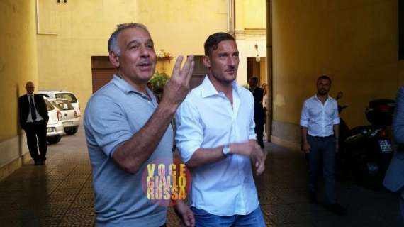 Pallotta e Totti scherzano: "Rinnovo di tre anni". FOTO!