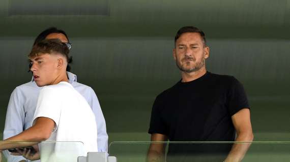 Totti: "De Rossi è l'uomo giusto per la Roma. Con Spalletti c'è stato un momento di appannamento"