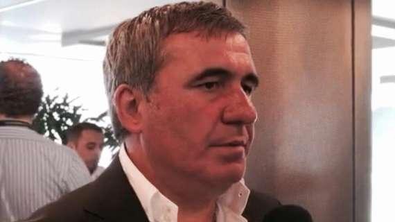 Hagi si candida: "Mi piacerebbe allenare la Roma, non avrei paura"