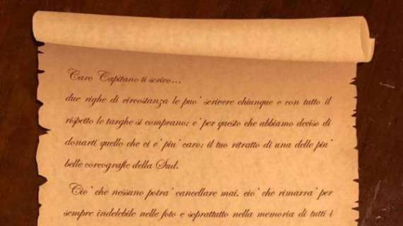 La Curva Sud a Totti: "Domani risplenderemo dei colori che hai portato in alto in questi lunghi 25 anni". FOTO!
