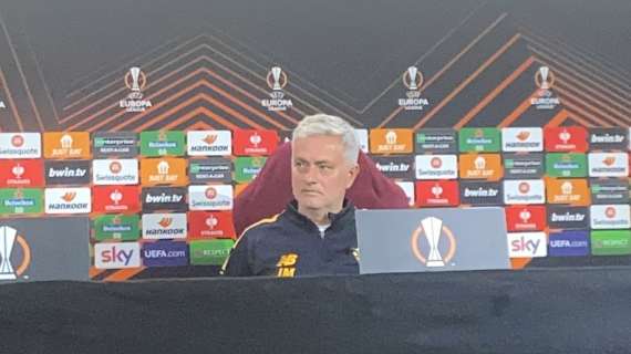 TRIGORIA - Mourinho: "Wijnaldum è un'opzione. Dybala, Pellegrini e Abraham in dubbio. Non ho parlato con Berardi del mio futuro. Mi sono già scusato con i tifosi"