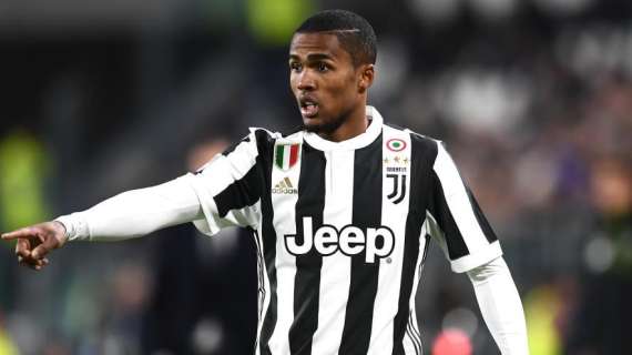 Juventus, Douglas Costa: "La Roma è una grande squadra e la rispettiamo"