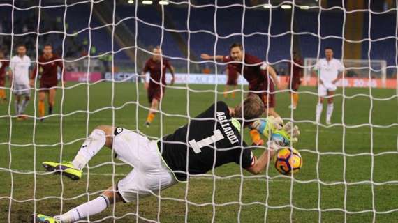 L'Uefa celebra Totti: "Il Re di Roma è ancora forte"