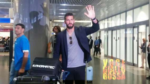 FIUMICINO - Alisson: "Sono molto contento, forza Roma". FOTO! VIDEO!