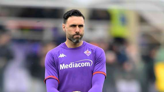 Fiorentina, grave infortunio per Sirigu in amichevole: lesione al tendine d'Achille
