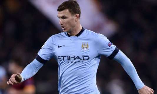 Dzeko a Roma alle 19:25. Roma Radio: "Domani le visite mediche, possibile convocazione contro il Valencia"