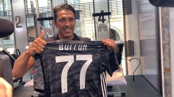 Juventus, Buffon: "Mi dispiace per Totti e De Rossi, ma il loro legame con Roma non si spezzerà mai"