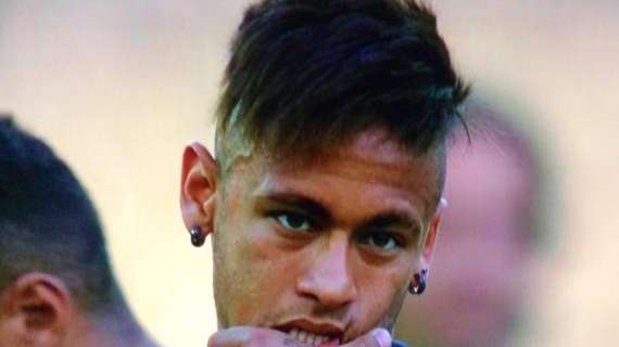 Barcellona, problema al ginocchio per Neymar