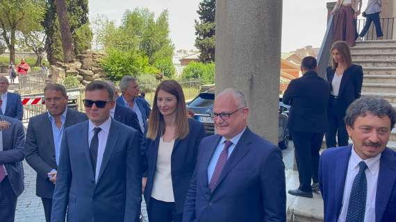 Stadio della Roma - Terminato l'incontro in Campidoglio. Gualtieri: "Oggi sarà pubblico il progetto. Sarà uno stadio unico". Friedkin: "Siamo molto felici". FOTO! VIDEO!