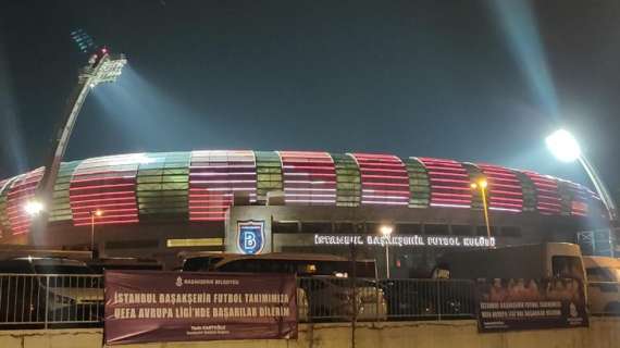 Istanbul Başakşehir-Roma 0-3 - I giallorossi dominano in Turchia e passano con le reti di Veretout, Kluivert e Dzeko. VIDEO! FOTO!