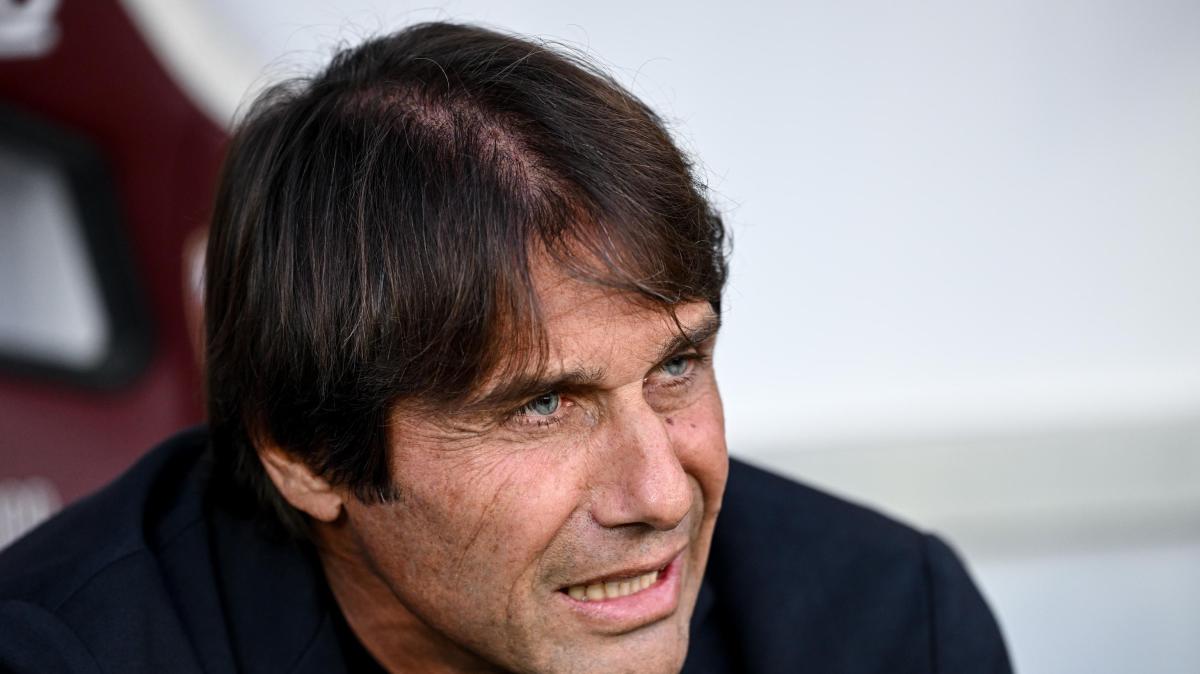 Napoli, Conte: "Si parla di arbitri e si mandano in confusione"