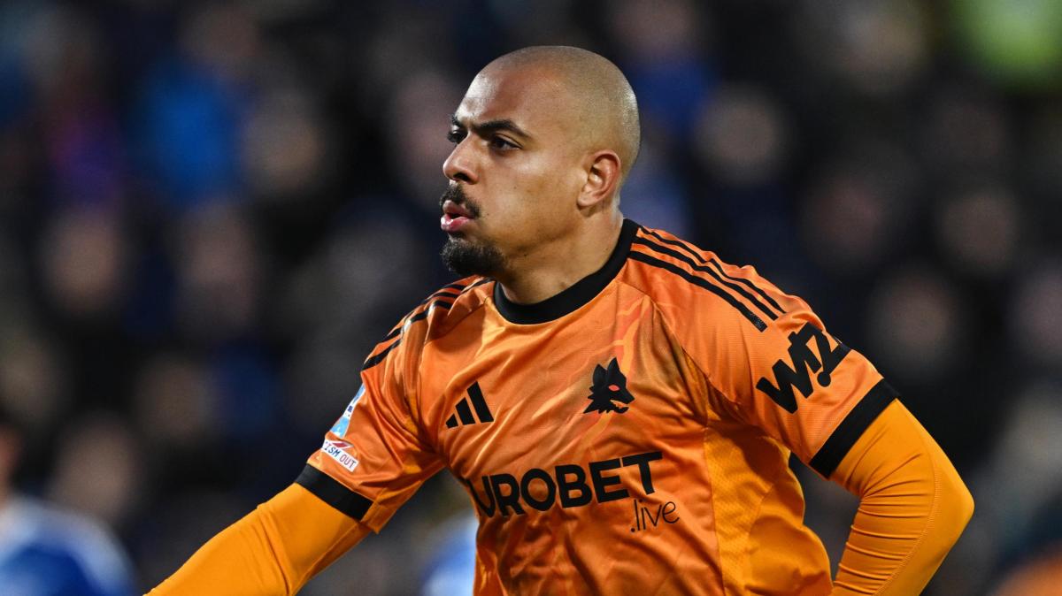 Roma-Lecce, Malen premiato come giocatore del mese di febbraio