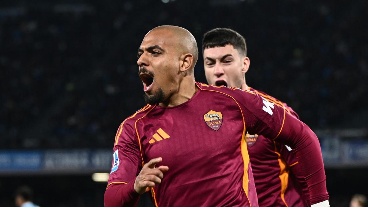 Malen guida la rivoluzione offensiva,  è lui che calcia di più per la Roma