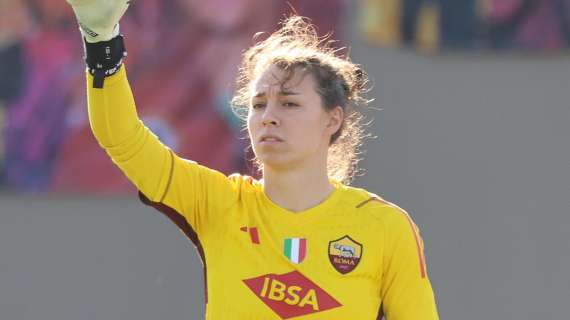 La Roma celebra le 100 presenze di Ceasar con la maglia giallorossa